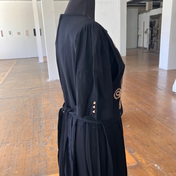 JBS vintage, black, and gold medal length dress - Picture 3 of 10